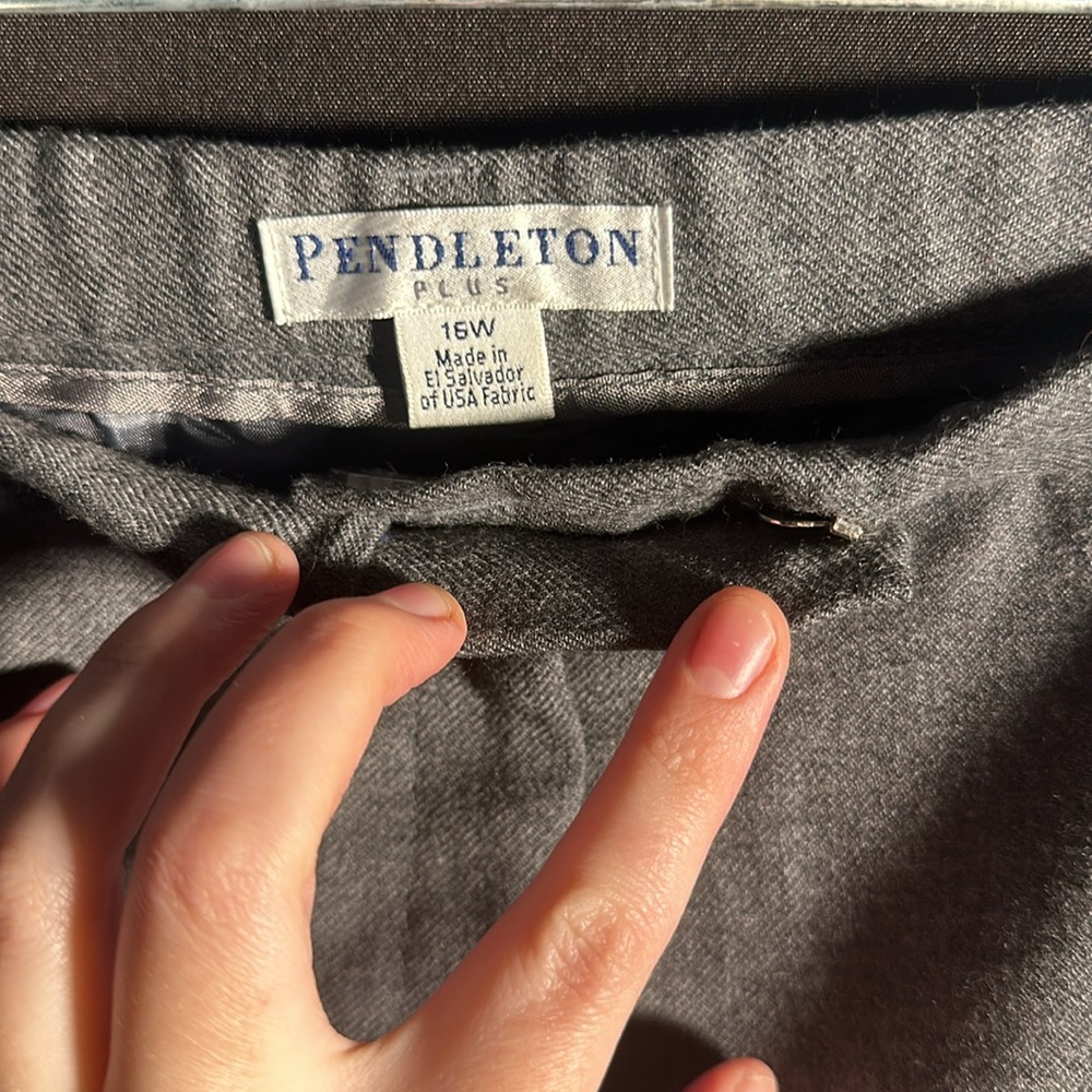 Pendleton  womens virgin wool pants 16W plus sized great shape grey - Picture 4 of 9